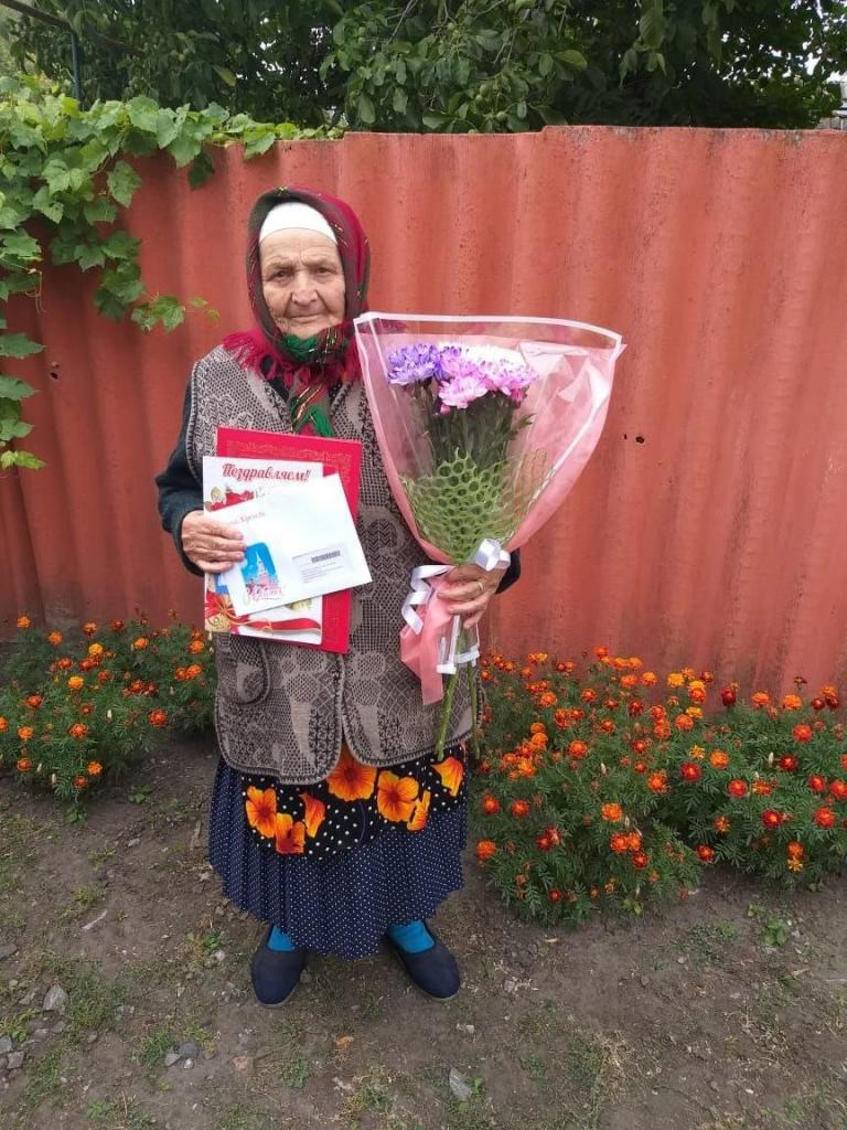 Ветерану ВОВ, труженику тыла Гамановой Клавдии Афанасьевне исполнилось 90 лет.