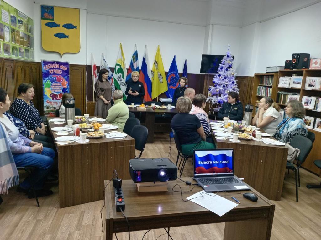 Встреча участников волонтерской группы "Доброе кружево Осколья"